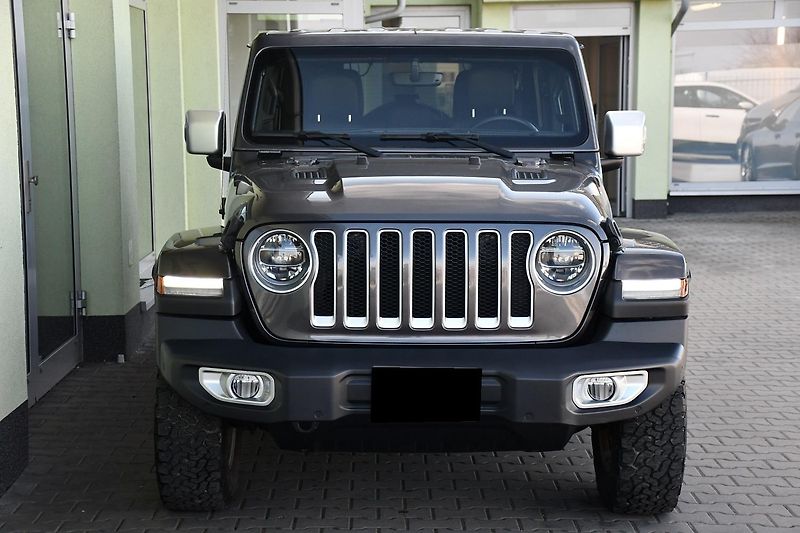 Jeep Wrangler 2.2CRD UNLIMITED REZERVACE - fotka 10 z 51