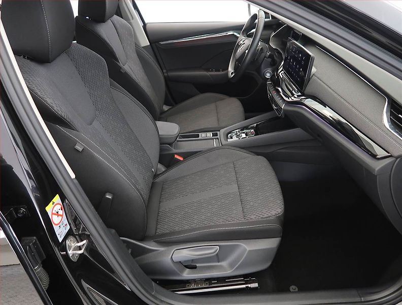 Škoda Octavia (2022) 2.0 TDI - fotka 9 z 28