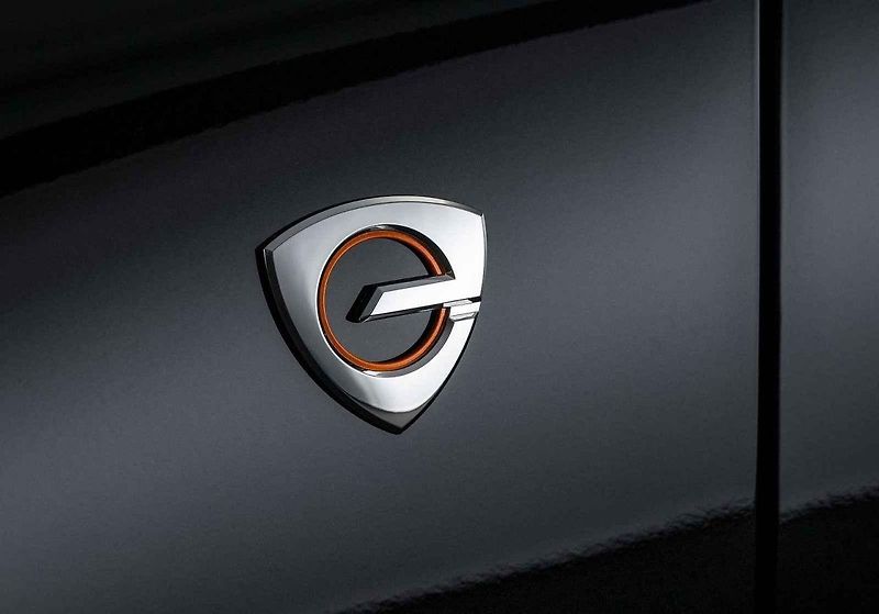 Mazda MX-30 e-Skyactiv R-EV je fakticky plug-in hybrid