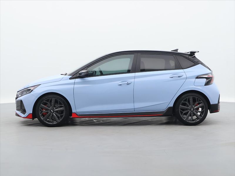 Hyundai i20 1.6 T-GDI 150kW LED CZ Aut.kli - fotka 4 z 32