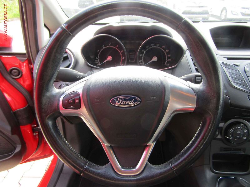 Ford Fiesta (2015) 1.2i, 1.maj,ČR, Klima - fotka 14 z 16