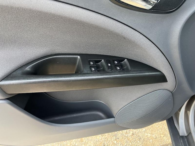 Seat Altea 1.9 TDI XXL - fotka 11 z 18