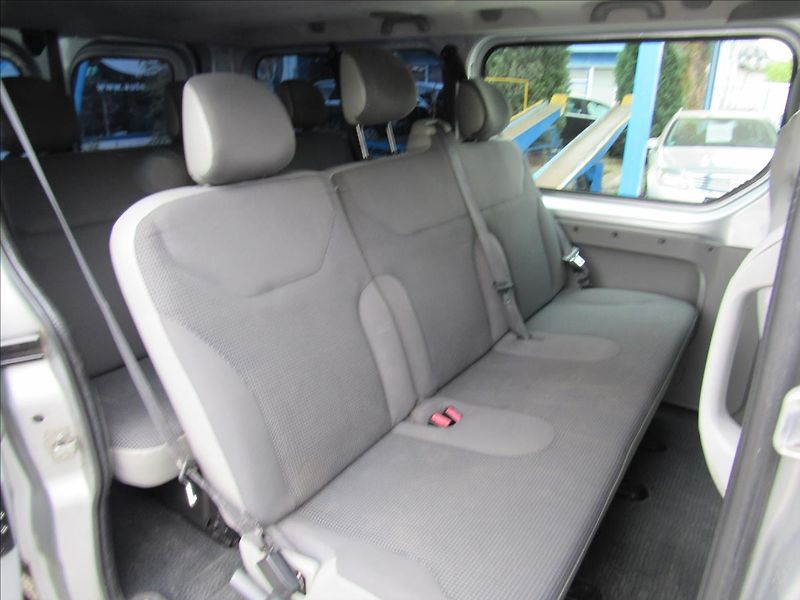 Opel Vivaro 2,0 CDTi 9 míst - fotka 10 z 27