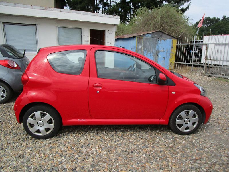 Toyota Aygo 1,0-50KW-NOVÁSTK - fotka 5 z 11