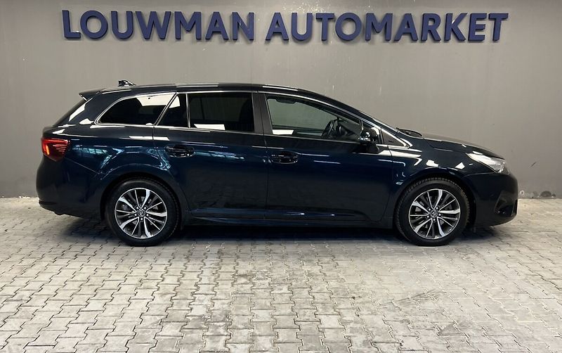 Toyota Avensis 2.0 D-4D ACTIVE TREND - fotka 16 z 16