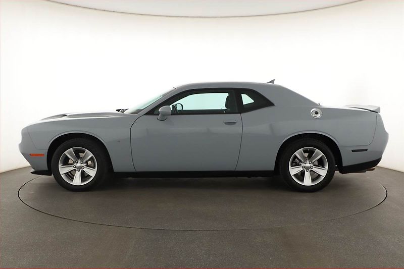 Dodge Challenger (2022) 3.6 V6 - fotka 3 z 21