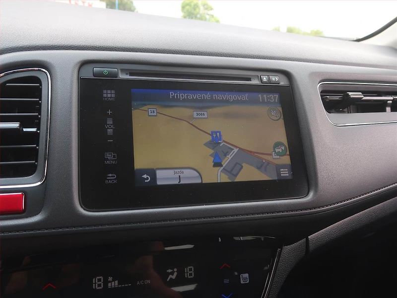 Honda HR-V (2015) 1.5 i-VTEC, Automat - fotka 12 z 15