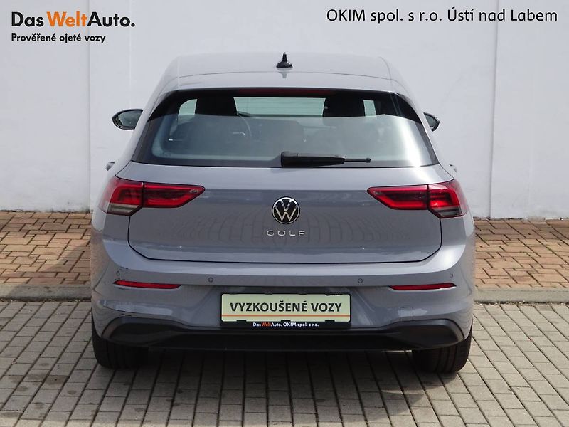 Volkswagen Golf (2021) 1,0TSi /81kW Life - fotka 26 z 28