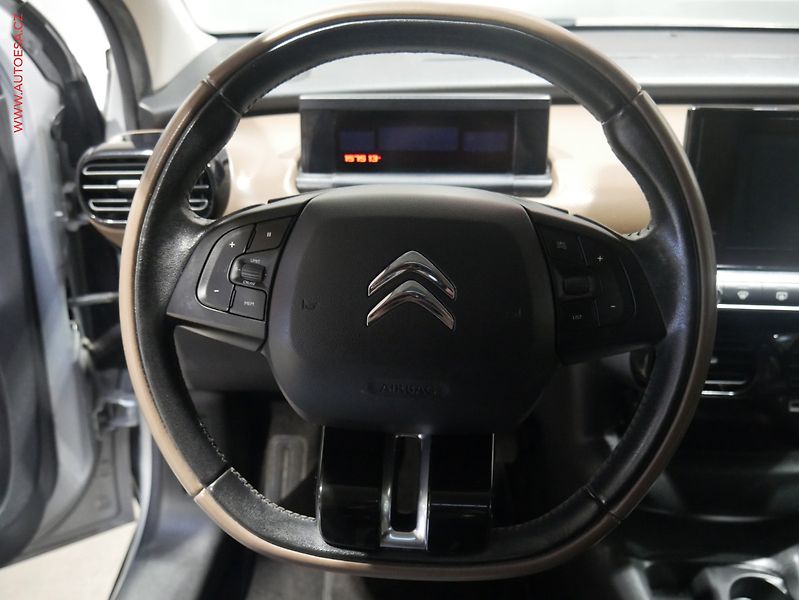 Citroën C4 Cactus (2016) 1.2PT, ČR, Panorama - fotka 12 z 17