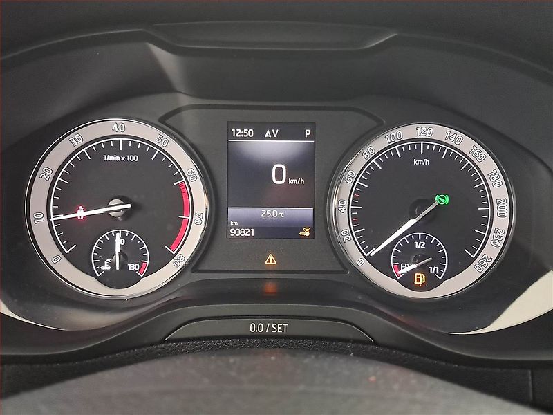 Škoda Karoq (2019) Style 1.5 TSI - fotka 11 z 17