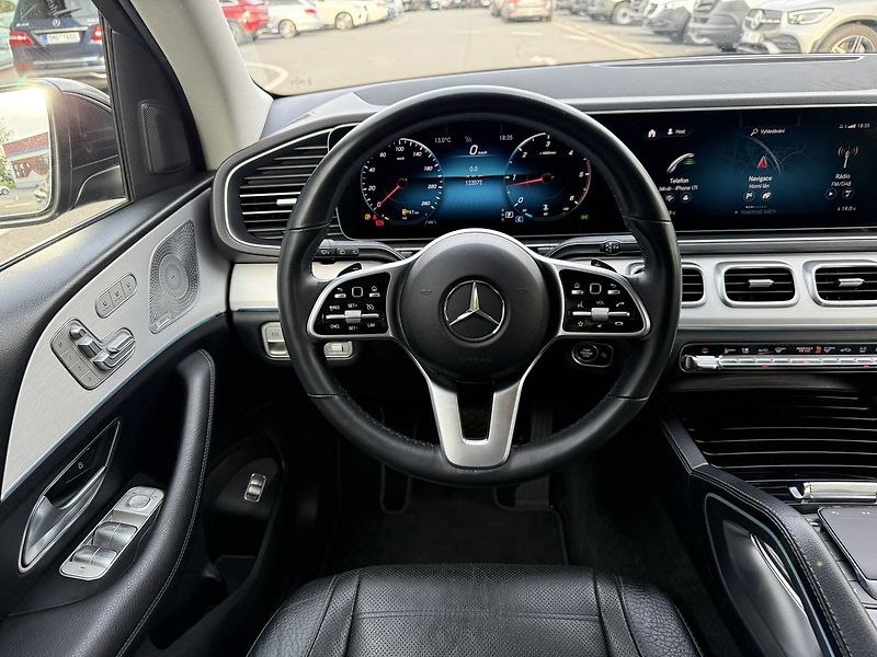 Mercedes-Benz GLE (2020) 350 d 4MATIC SUV - fotka 21 z 44