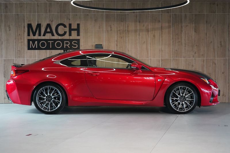 Lexus RC F - fotka 8 z 40