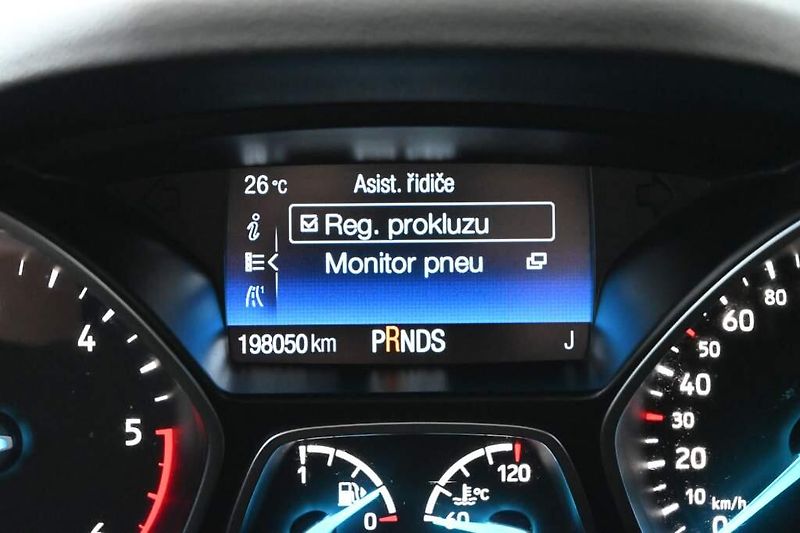 Ford Kuga (2019) 2.0 4x4 Tažné TDCi TITANIUM - fotka 25 z 31