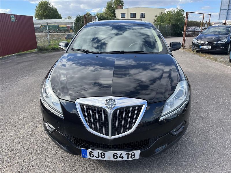 Lancia Delta 1,4 i 110 KW KLIMA ALU STK9/28 - fotka 2 z 35