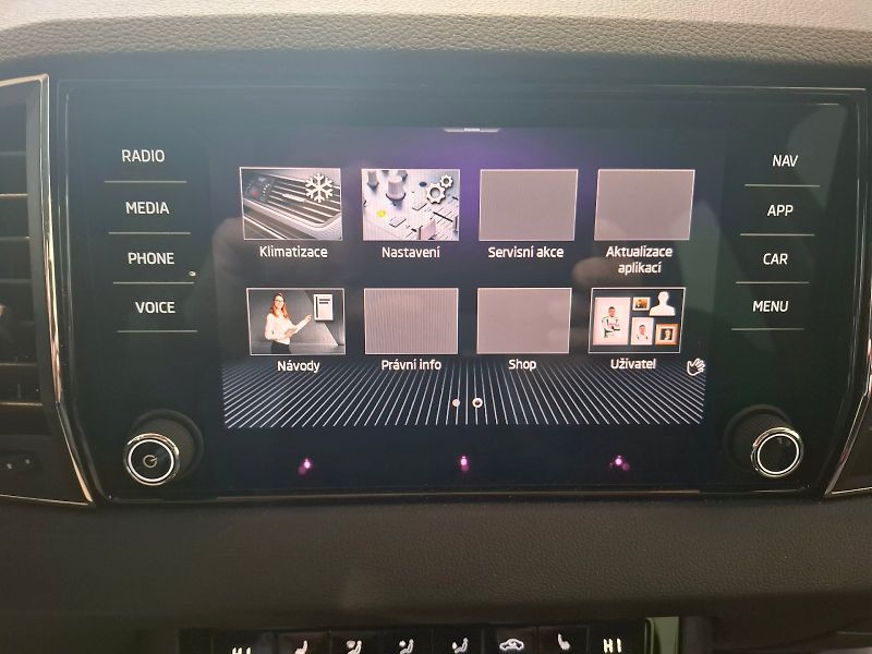 Škoda Karoq (2024) SEL TS 110/1.5 A7F - fotka 29 z 52