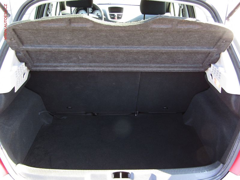 Peugeot 207 (2009) 1.4i, ČR, AC, zmk.řazení - fotka 7 z 15