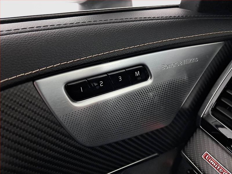 Volvo XC90 (2018) R-Design D5 AWD Polestar - fotka 19 z 24