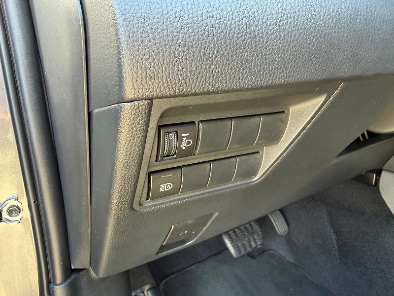 Toyota Yaris Cross 1.5 HSD e-CVT Comfort FWD - fotka 13 z 26