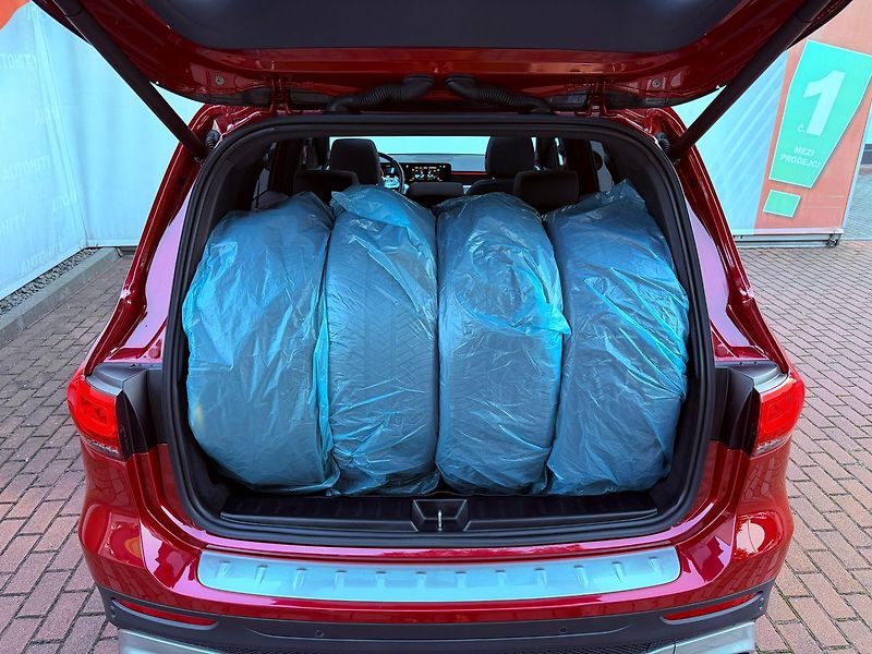 Mercedes-Benz GLB 35 AMG 4Matic 8G, ČR, 1.Maj, S - fotka 11 z 32
