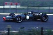Pedro Rodríguez s BRM při závodě v roce 1968.