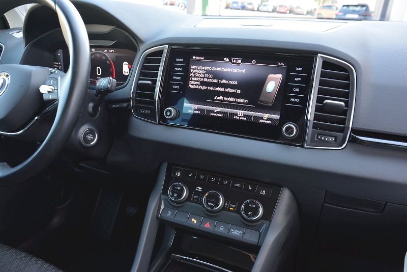 Škoda Karoq (2023) 1.0 TSI 81 KW Style - fotka 25 z 26