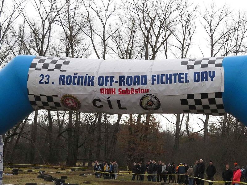 V Autokempu Karvánky v Soběslavi na Táborsku se v sobotu 17. února 2024 jel oblíbený závod Off-road fichtel day.