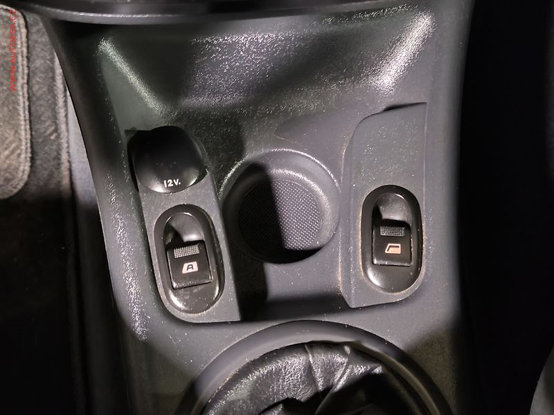 Citroën C3 (2008) 1.1i, STK2/28 - fotka 16 z 16