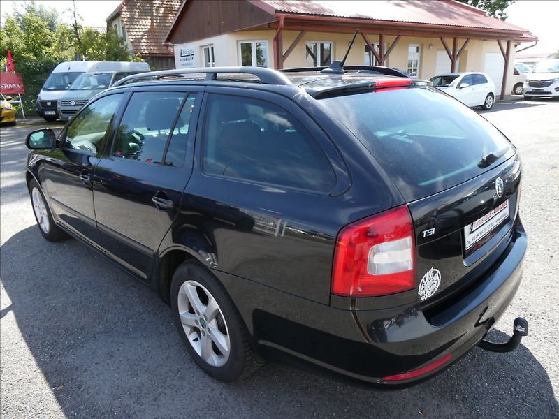 Škoda Octavia 1,4 TSi 90kW po servise, závěs - fotka 6 z 45