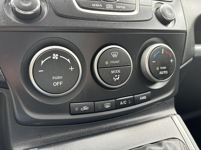 Mazda 5 1.8 Center-Line - fotka 27 z 29