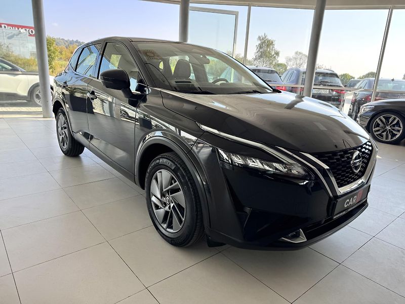 Nissan Qashqai 1,3DIG-T 140*Distronic*360kam - fotka 3 z 33