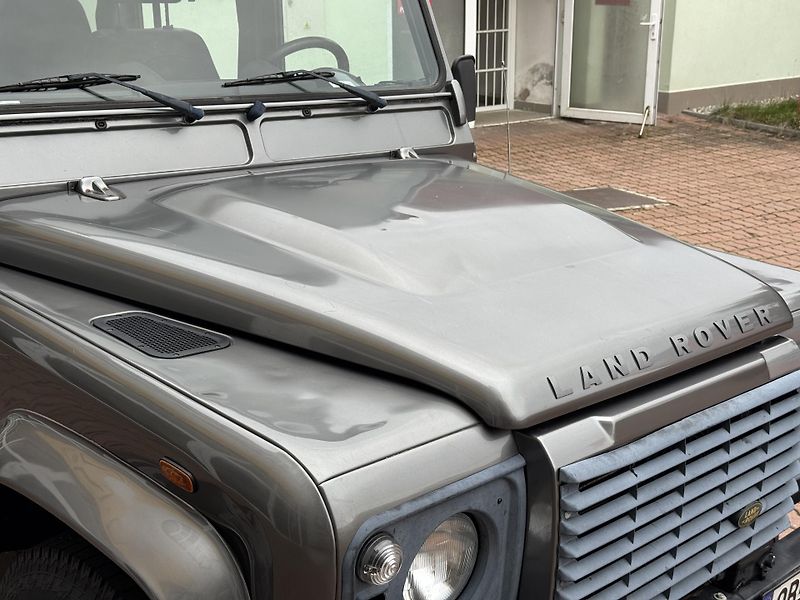 Land Rover Defender (2007) PUMA - fotka 13 z 20