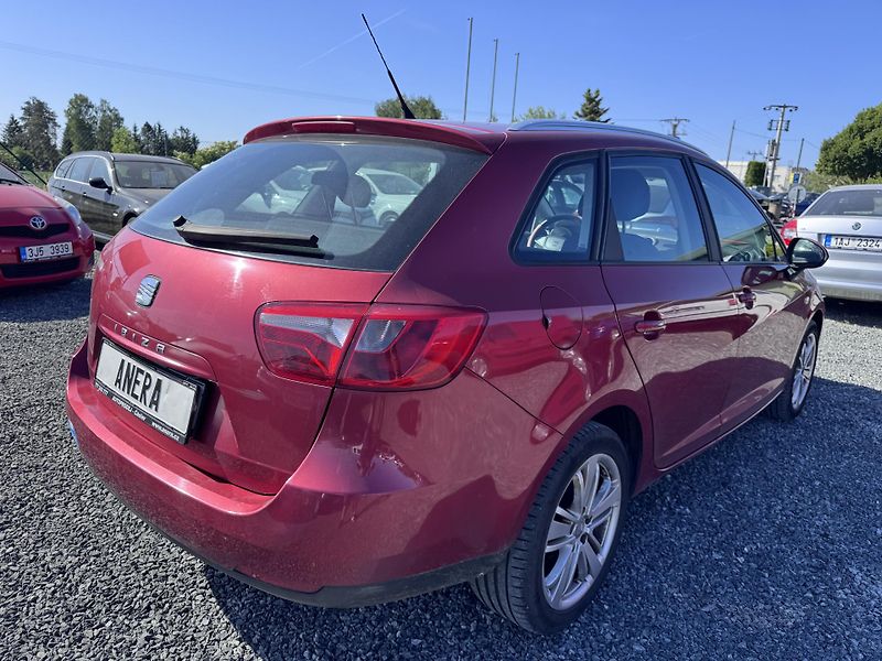 Seat Ibiza 1.4 16V, 171 tis km, 2010 - fotka 4 z 18