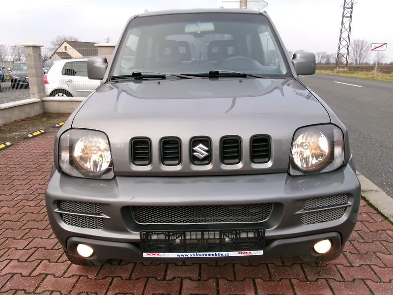 Suzuki Jimny (2006) 1,3i KLIMA ALU VÝHŘEV TAŽNÉ - fotka 4 z 34