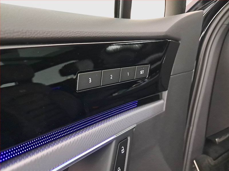 Volkswagen Touareg (2021) 3.0 TDI - fotka 17 z 19