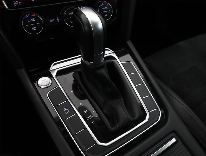 Volkswagen Passat (2018) R-Line 2.0 TDI, Automat - fotka 11 z 18