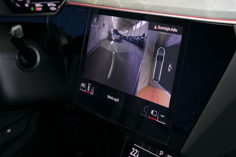 Audi e-tron 55 300kW Matrix Kessy Tažné - fotka 33 z 46