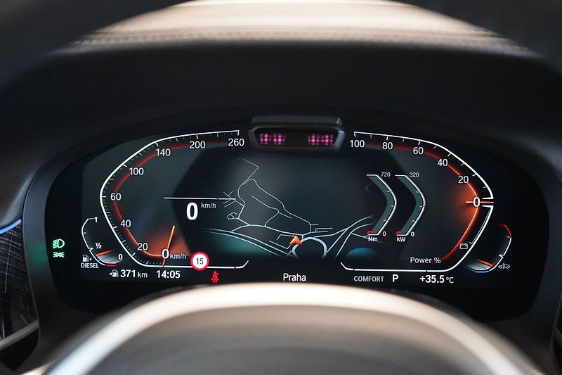 BMW Řada 7 740d xDrive, Nezávislé,HUD,PPF - fotka 24 z 47