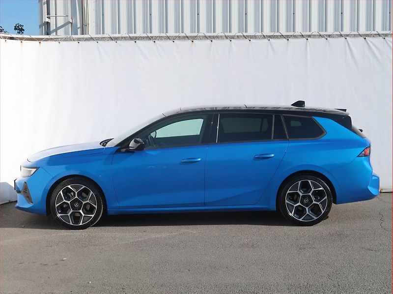 Opel Astra (2024) GS-Line 1.2 Turbo, GS-Line - fotka 3 z 24