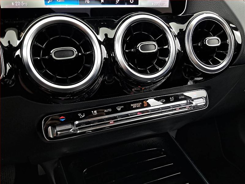 Mercedes-Benz Třídy B (2019) B 180, Automat, ČR,1.maj - fotka 16 z 22
