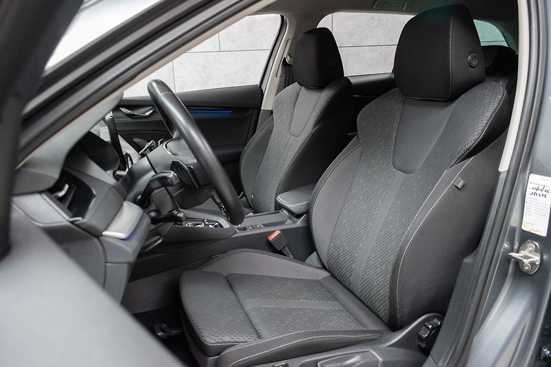 Škoda Octavia 2.0 TDI DSG*MASÁŽE*ACC*DPH* - fotka 10 z 38