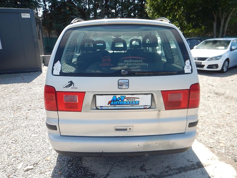 Seat Alhambra 1.9 TDi 85 kw - fotka 7 z 13
