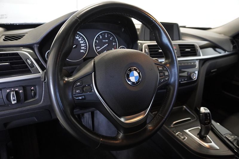 BMW Řada 4 420 - NOVÝ MOTOR NA 210000 KM - fotka 19 z 32