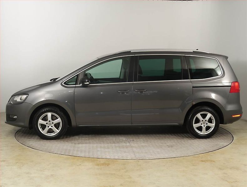Volkswagen Sharan (2012) 2.0 TDI, Xenony, Tempomat - fotka 3 z 28