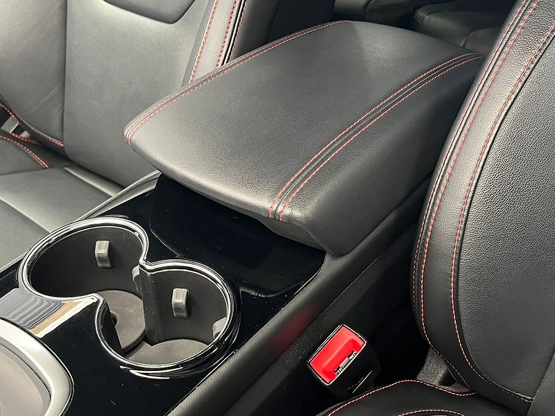 Ford S-MAX 2.5 Duratec HEV ST-LINE - fotka 29 z 68