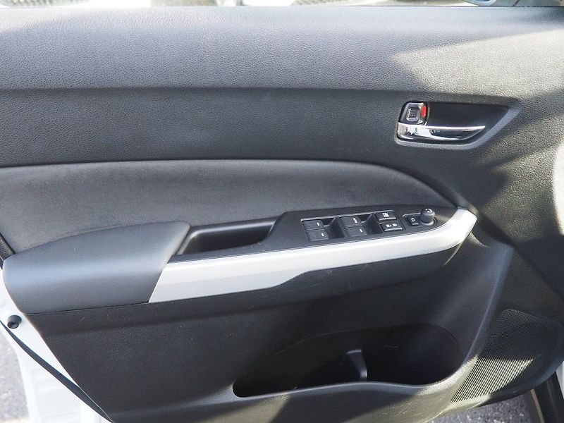 Suzuki Vitara (2016) 1.6i VVT, 88 kW, 4x4 - fotka 10 z 42
