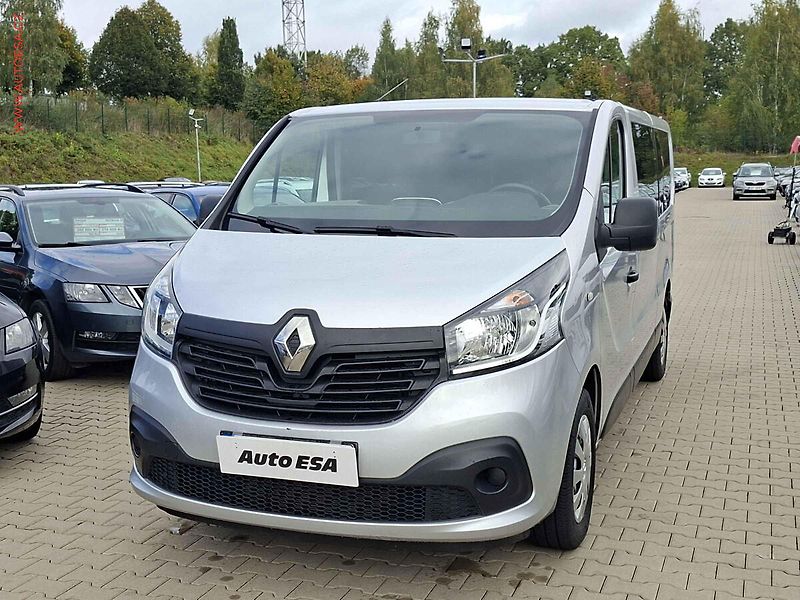 Renault Trafic (2019) 1.6dCi L2 9míst, 2.maj, AC - fotka 3 z 21