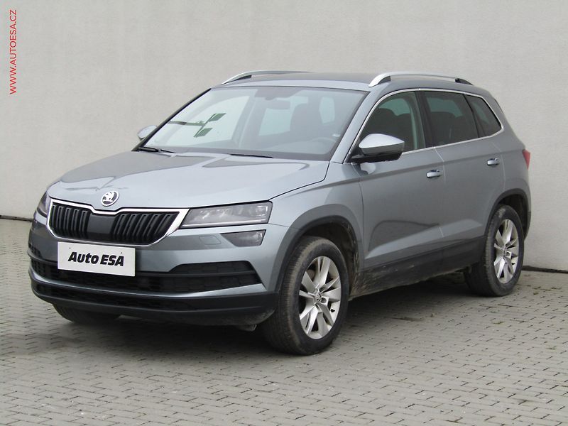 Škoda Karoq (2018) 2.0 TDi 4x4, ČR, Style, navi - fotka 3 z 18