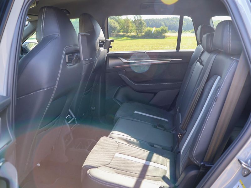 Škoda Kodiaq 2,0 TDI DSG 4x4 Sportline 7-Mí - fotka 24 z 42
