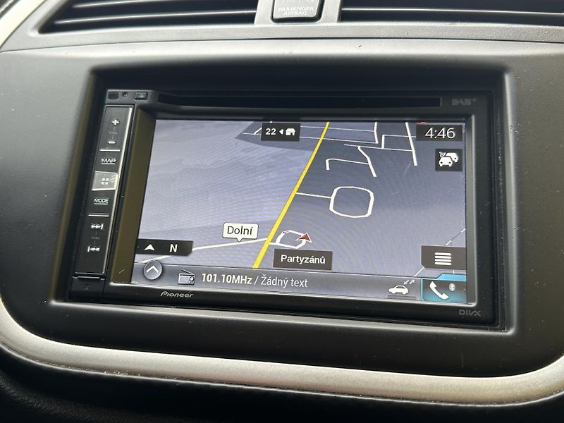 Suzuki SX4 S-Cross (2014) 1.6DDIS 4x4 COMFORT 2.Maj.  - fotka 15 z 36