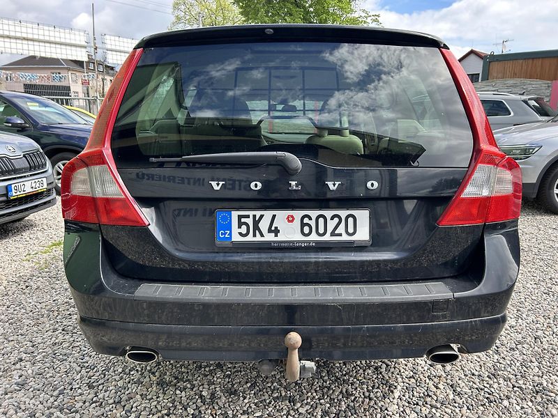 Volvo V70 (2010) D5 151 kw - fotka 8 z 17